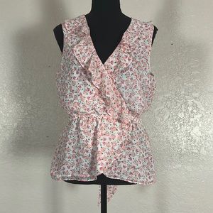 1749 NWT Max Studio Sleeveless Floral Blouse W/Tie Embellishment On Back. SzS